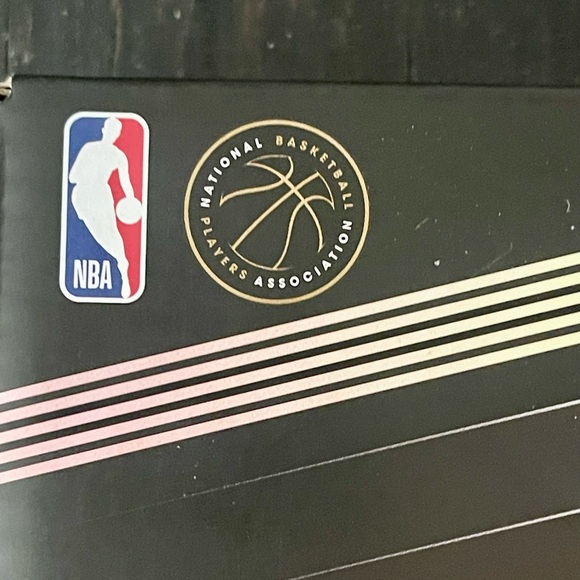 Dallas Mavericks NBA Luka Doncic Figurine by Hasbro NWT in box - Picture 4 of 6